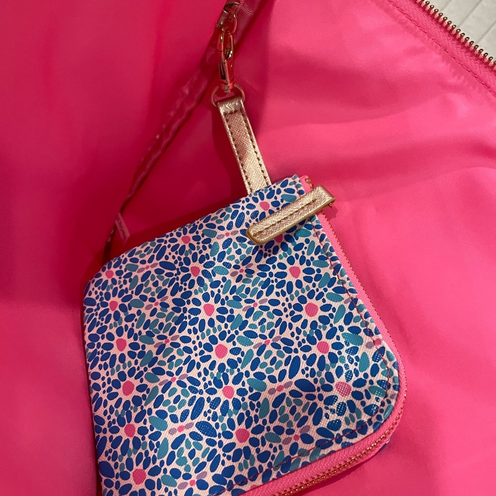 Lilly Pulitzer Tech Pouch Set iPad Tablet Laptop Case and Cord Charger Pouch NWT - Picture 6 of 8